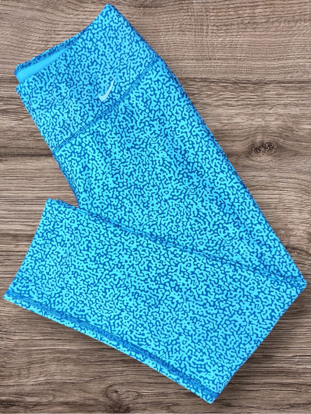 Nike Women’s Dark & Light Green Patterned Cropped Leggings Size XS